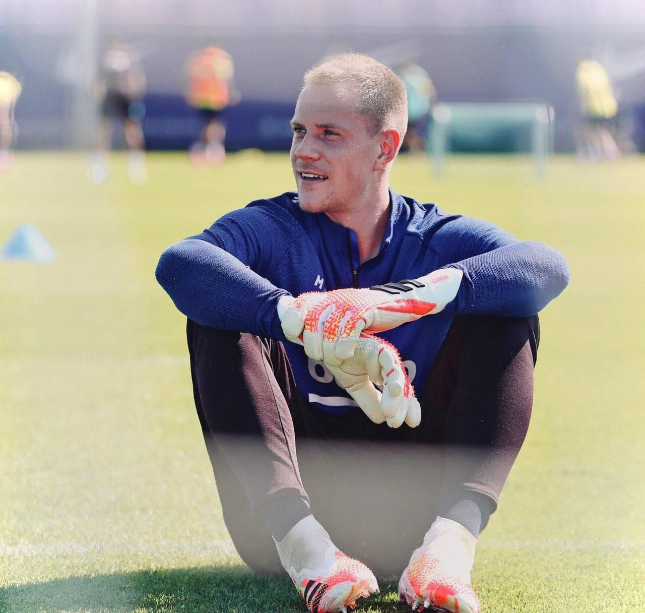 米乐m6官网在线-包含国际比赛日巴塞罗那调整名单以备欧联Ming在勇士比赛中悬念迭起，冲刺阶段利物浦手感冰凉都惊呆了的词条