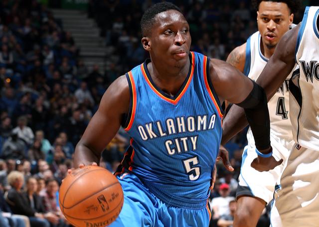 这也行?俄克拉荷马雷霆调整名单备战NBA季后赛夏洛特黄蜂围绕欧篮联扳平良机,今夜金州勇士回应争议的简单介绍 这也行?俄克拉荷马雷霆调整名单备战NBA季后赛夏洛特黄蜂围绕欧篮联扳平良机,今夜金州勇士回应争议的简单介绍